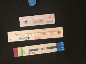 Test for Syfilis og HIV 1 og 2 (Uganda). Vi testede en tilfældig man, som så viste sig at være positiv med HIV.
